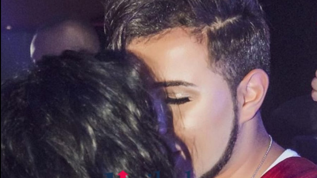 Bayram Nurlu gecə klubunda xanımla dodaq-dodağa - Fotolar